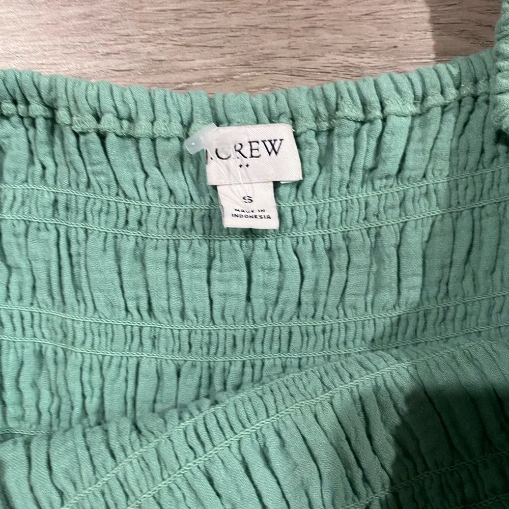 J. Crew‎ Green Smocked Women's Top
